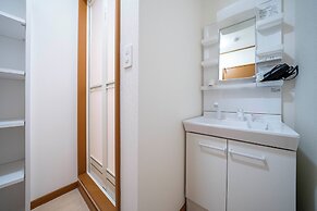 E-US NAEBO HOUSE
