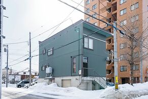 E-US NAEBO HOUSE