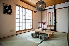 E-US NAEBO HOUSE