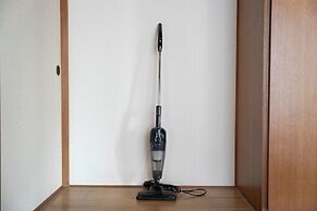 E-US NAEBO HOUSE