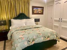 Royal Serviced Cottages