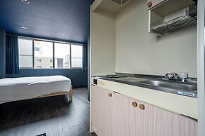 SILK COURT 403