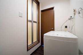 SILK COURT 403