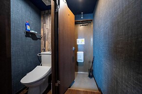 SILK COURT 403