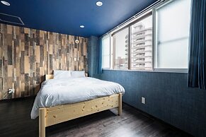 SILK COURT 403