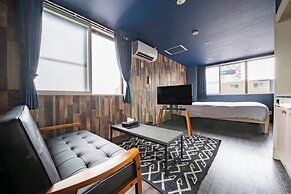 SILK COURT 403