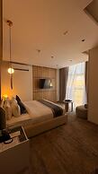 White Season Hotel