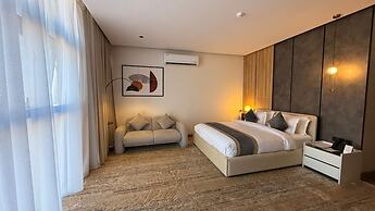 White Season Hotel
