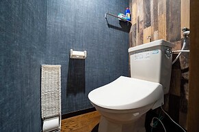 SILK COURT 301