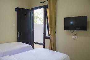 Cozzy Kostel Salak Hospitality
