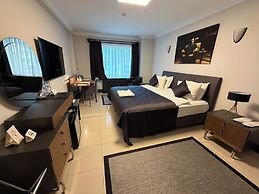 THE ONE HOTEL