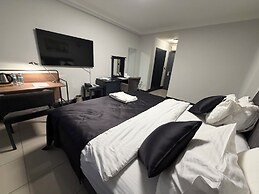 THE ONE HOTEL