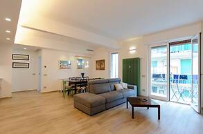 Spacious flat with Balcony