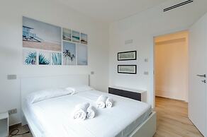 Spacious flat with Balcony