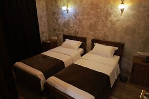 Silk Road Terrace