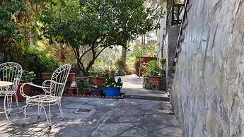 Charming Villa in Moniatis, Cyprus - Private Pool & Garden