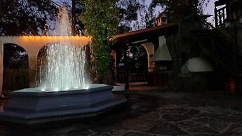 Charming Villa in Moniatis, Cyprus - Private Pool & Garden