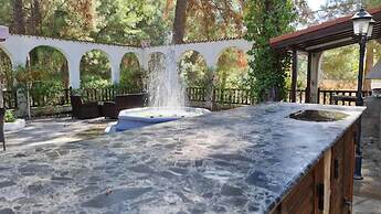 Charming Villa in Moniatis, Cyprus - Private Pool & Garden
