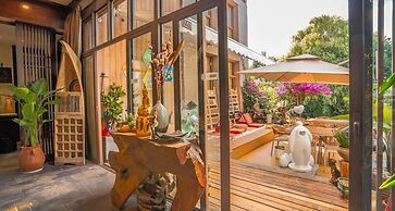 Lijiang YOLO Resort