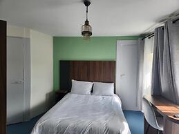 HOTEL CHATEAUBRIAND