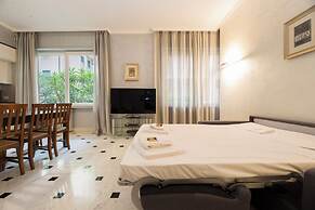 Spacious flat with Balcony