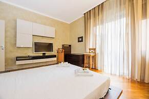 Spacious flat with Balcony