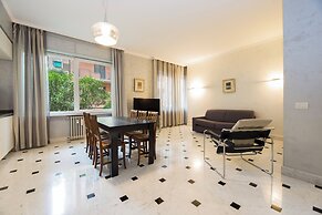 Spacious flat with Balcony
