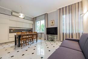 Spacious flat with Balcony