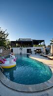 Taga Hotel