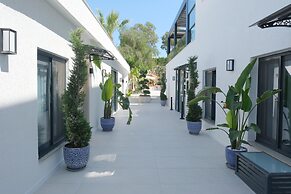 Taga Hotel