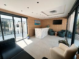 Taga Hotel