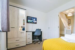 Groups Family 3BR House Emperor