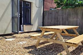 4BR Contractor Accommodation w 4 Bathroom