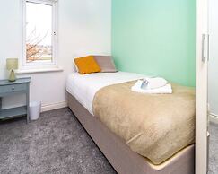 4BR Westlake Accommodation