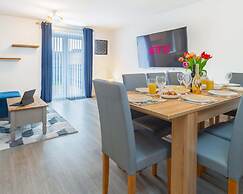 4BR Westlake Accommodation