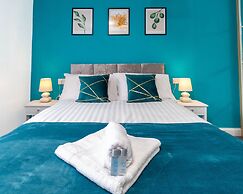 4BR Westlake Accommodation