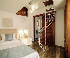 Casa della Liberta Firostefani