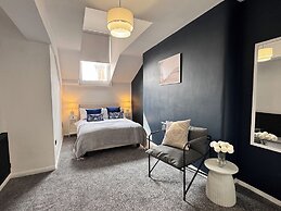 2 Bedroom Queen Street