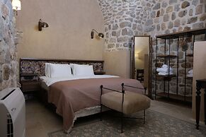 Kaia House