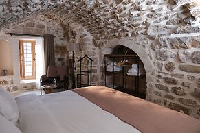 Kaia House