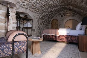 Kaia House