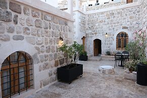 Kaia House