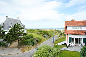 Spacious Apartment With Sea Views