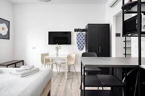 Stylish Studios near Subway
