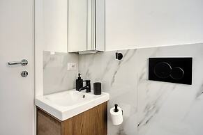 Stylish Studios near Subway