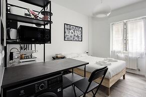 Stylish Studios near Subway