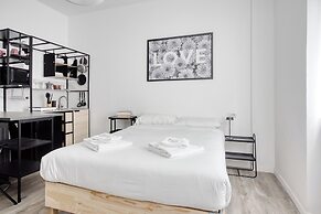 Stylish Studios near Subway