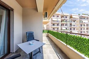 Elegant Stay in the City Center
