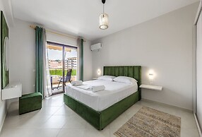 Elegant Stay in the City Center