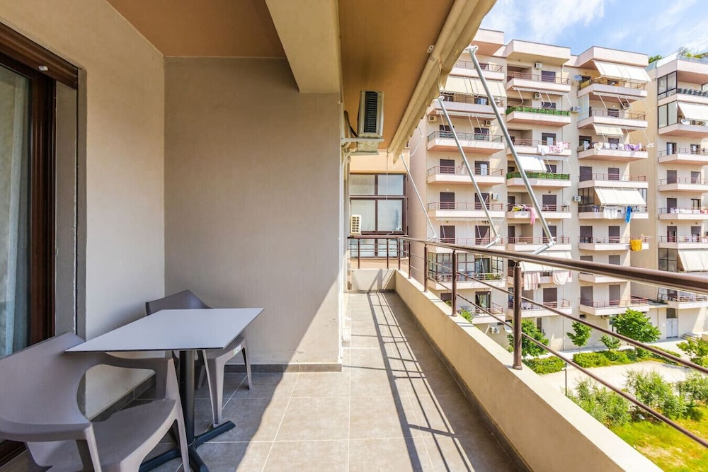 Milk Coffee Apartment